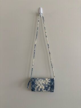 Vintage ‘90s Vera Bradley Crossbody - Blue Toile